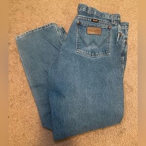Wrangler Men's Blue Jeans Size 40x30